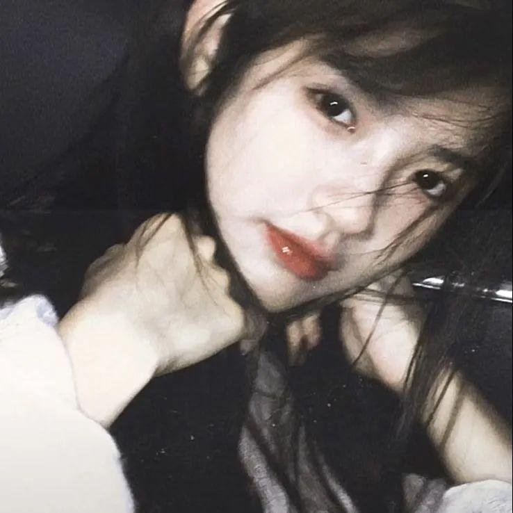 摇曳百合 暑假时光 海报